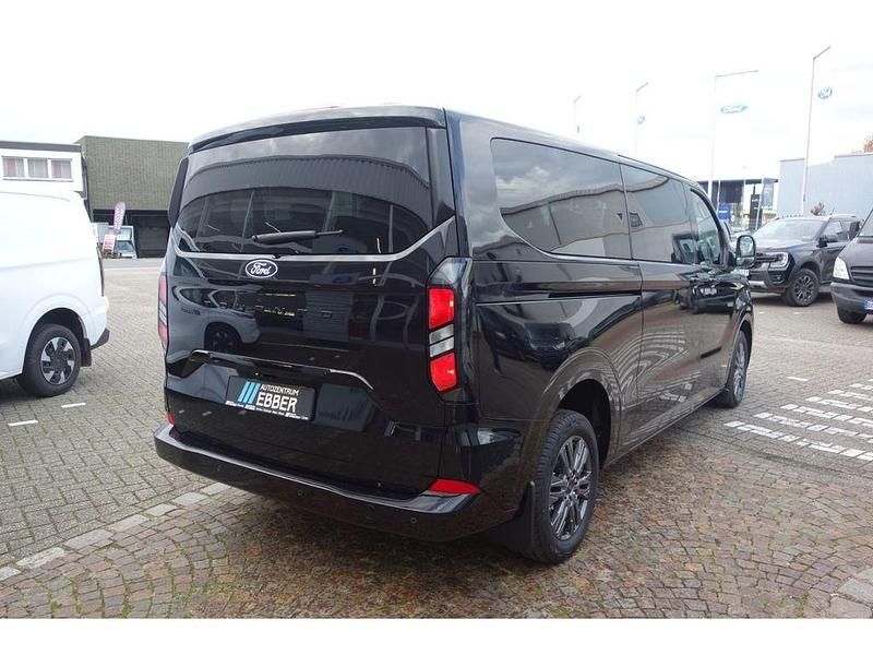 Neu Ford Tourneo Titanium 170 PS (125 kW) 2025 Schwarz Van / Kleinbus