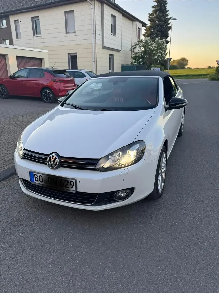 Gebraucht VW Golf Cabriolet 140 PS (102 kW) 2014 Weiß Cabrio