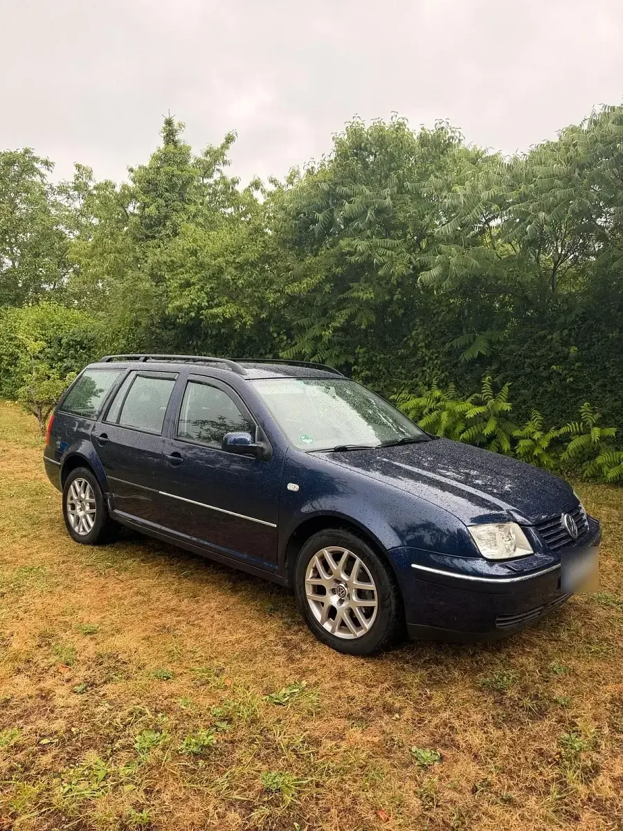 Gebraucht VW Bora 106 PS (77 kW) 2002 Blau Kombi
