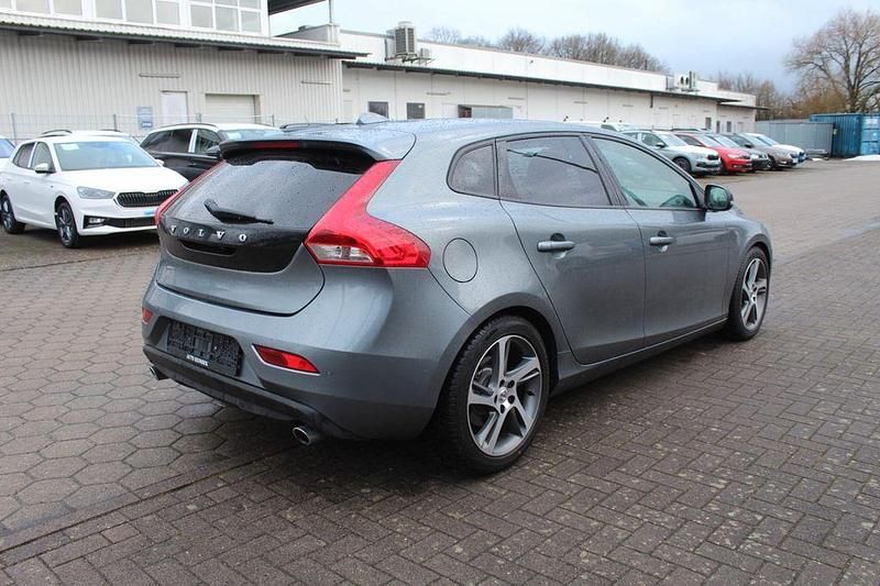 Second-hand Volvo V40 150 CP (110 kW) 2019 Gri Berlinǎ