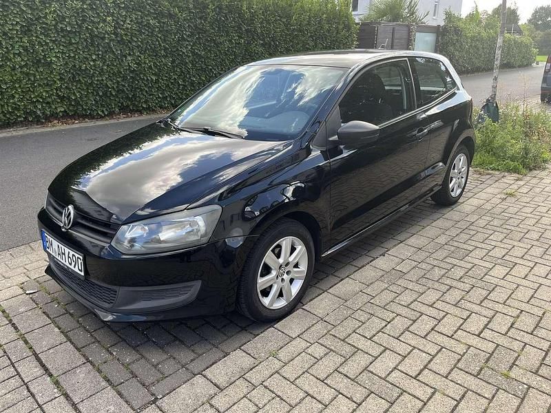 Gebraucht 2011 VW Polo Trendline Limousine | 3.990 € (Fairer Preis) - Bild 1/4