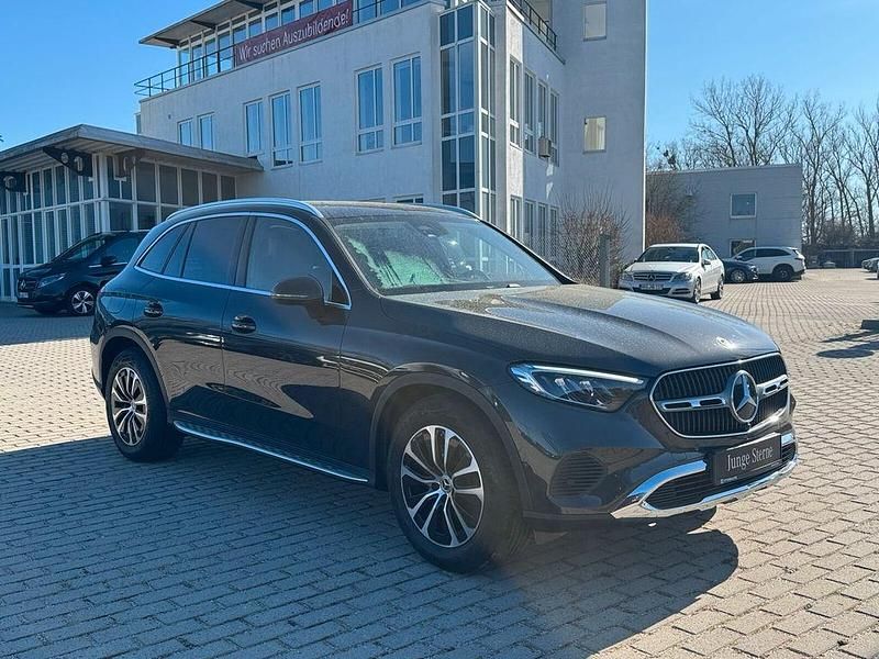 Gebraucht Mercedes GLC220 Advanced Plus 197 PS (144 kW) 2024 Metalliclack graphitgrau SUV