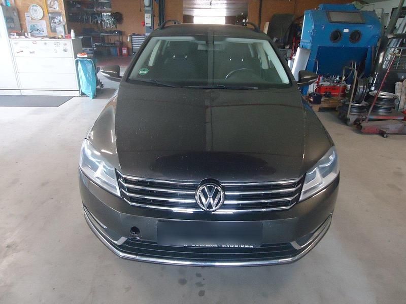 Second-hand VW Passat 122 CP (89 kW) 2013 Maro Break