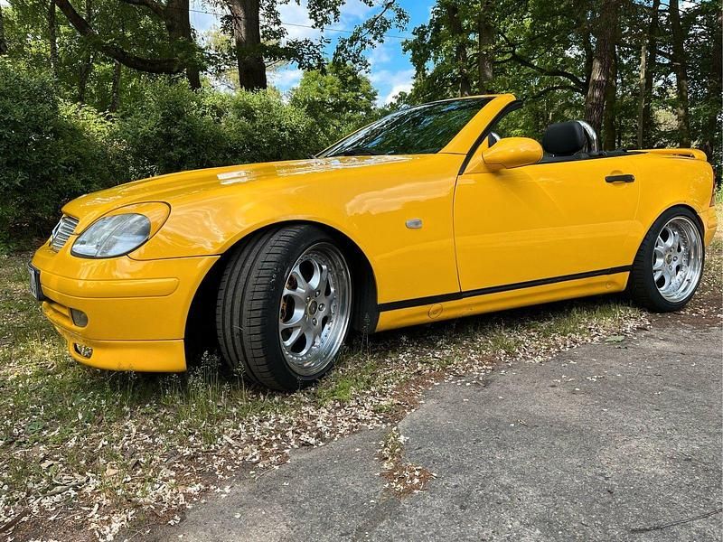 Gelb Gebraucht 1999 Mercedes SLK230 Cabrio | 6.500 € (Fairer Preis) - Bild 1/4