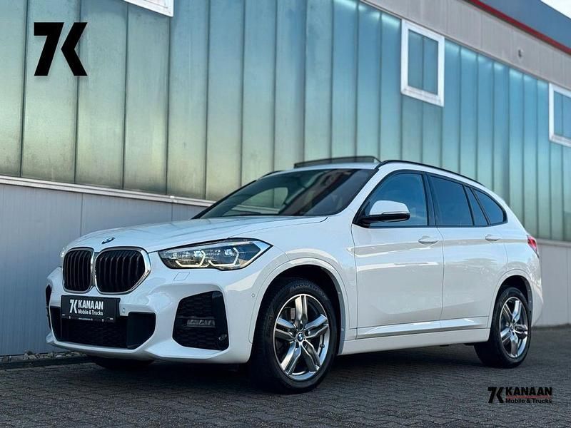 Weiß Gebraucht 2021 BMW X1 M Sport SUV | 28.977 € (Teuer) - Bild 1/3