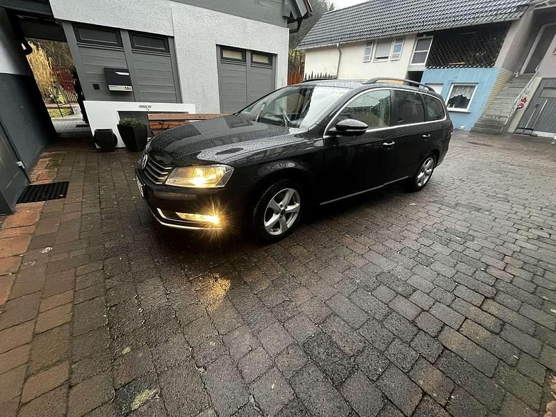 Gebraucht VW Passat Comfortline 211 PS (155 kW) 2012 Kombi