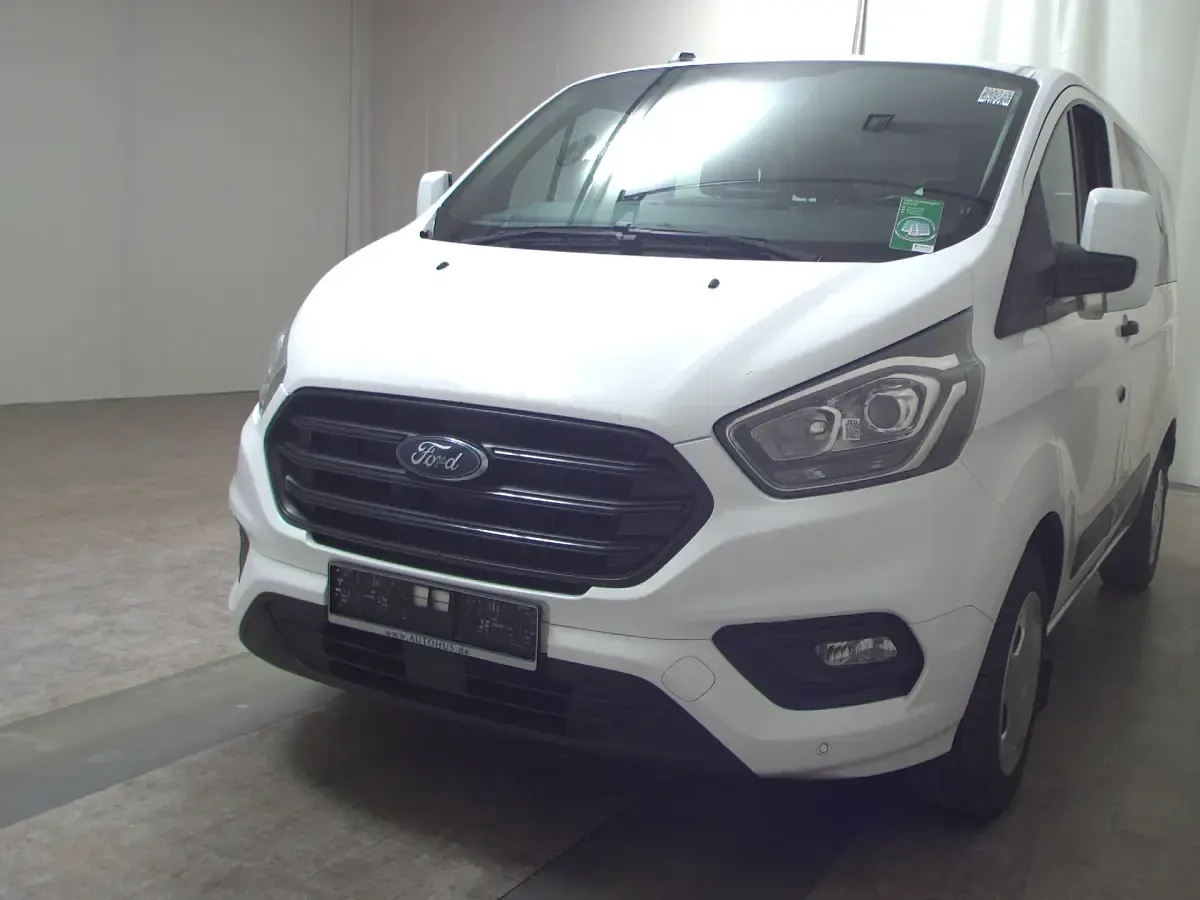 Occasion Ford Transit Custom Trend 131 ch (96 kW) 2020 Blanc Berline