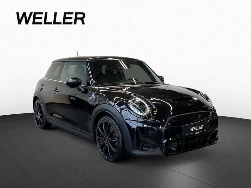 Gebraucht Mini Cooper S Essential 178 PS (130 kW) 2021 Midnight black (schwarz) Kleinwagen