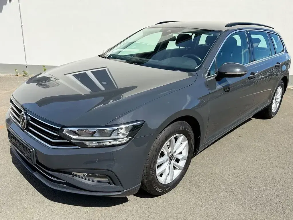 Gebraucht VW Passat Business 150 PS (110 kW) 2021 Grau Kombi