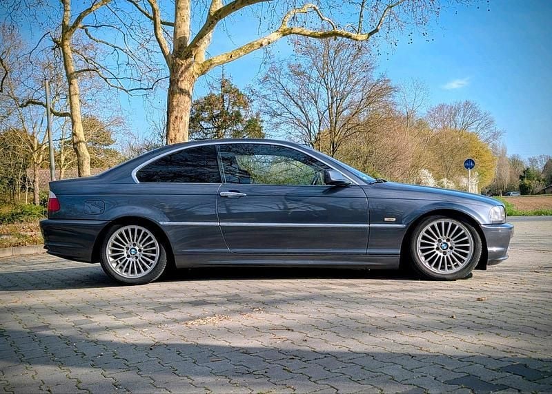 Usata BMW 330 231 CV (169 kW) 2002 Grigio Coupé