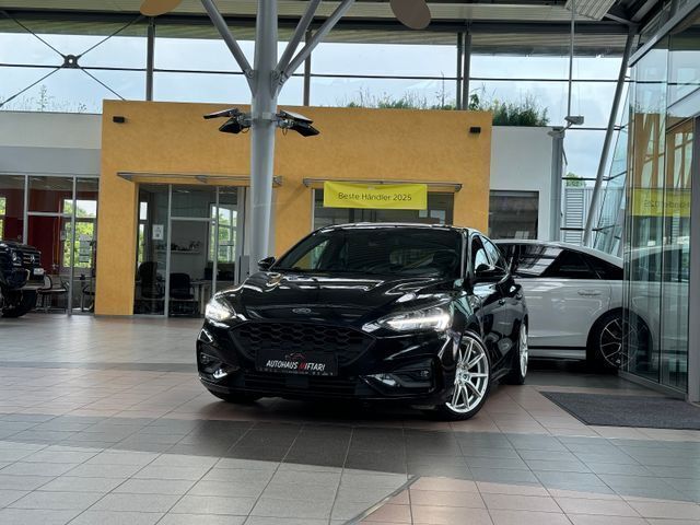 Schwarz Gebraucht 2019 Ford Focus ST-Line Limousine | 13.999 € (Guter Preis) - Bild 1/4
