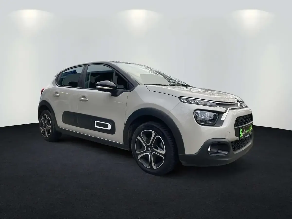 Usado Citroën C3 PureTech 110 CV (80 kW) 2024 Lackierung sable/metallic klar Berlina