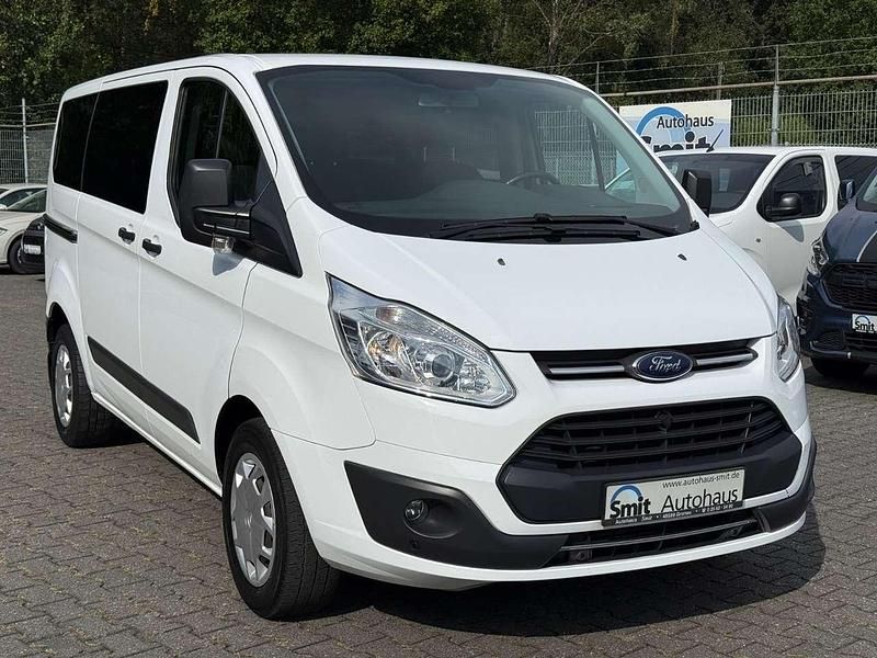 Gebraucht Ford Transit Custom Trend 170 PS (125 kW) 2017 Frozen white Kombi
