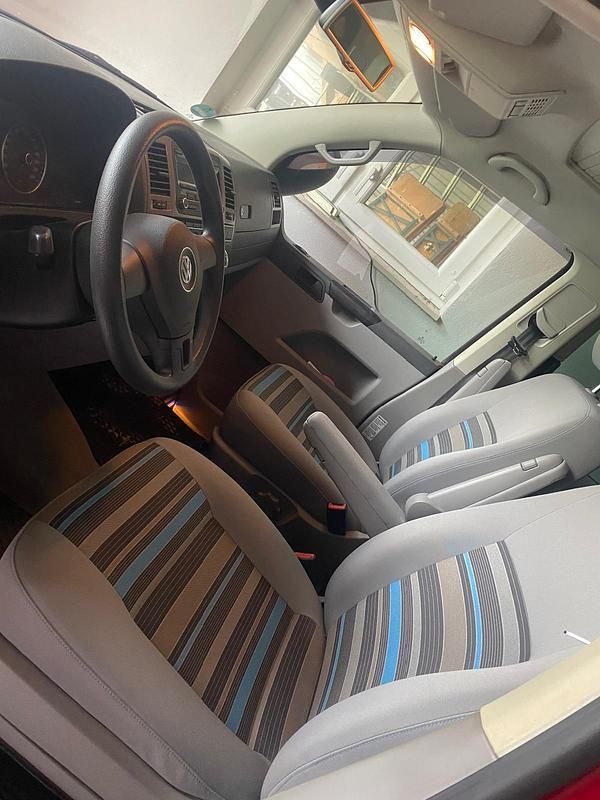 Rot Gebraucht 2011 VW T5 Beach Van | 29.999 € - Bild 1/4