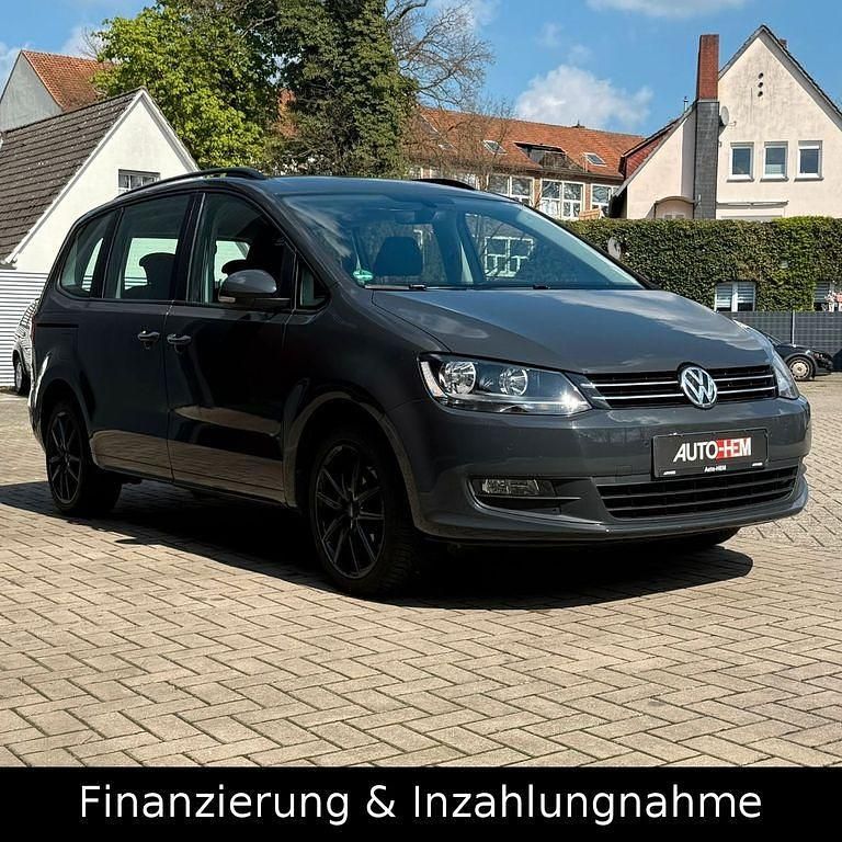 Second-hand VW Sharan 116 CP (85 kW) 2016 Gri Monovolum