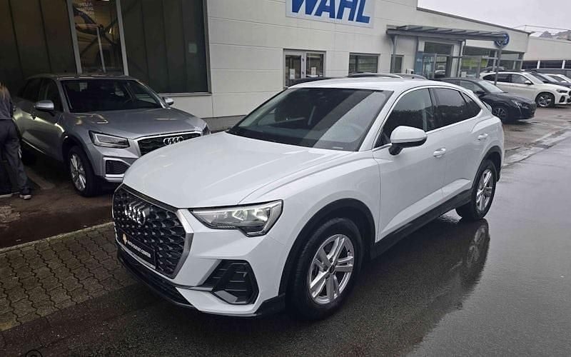 Weiß Gebraucht 2024 Audi Q3 Sportback Basis SUV | 35.470 € (Fairer Preis) - Bild 1/4