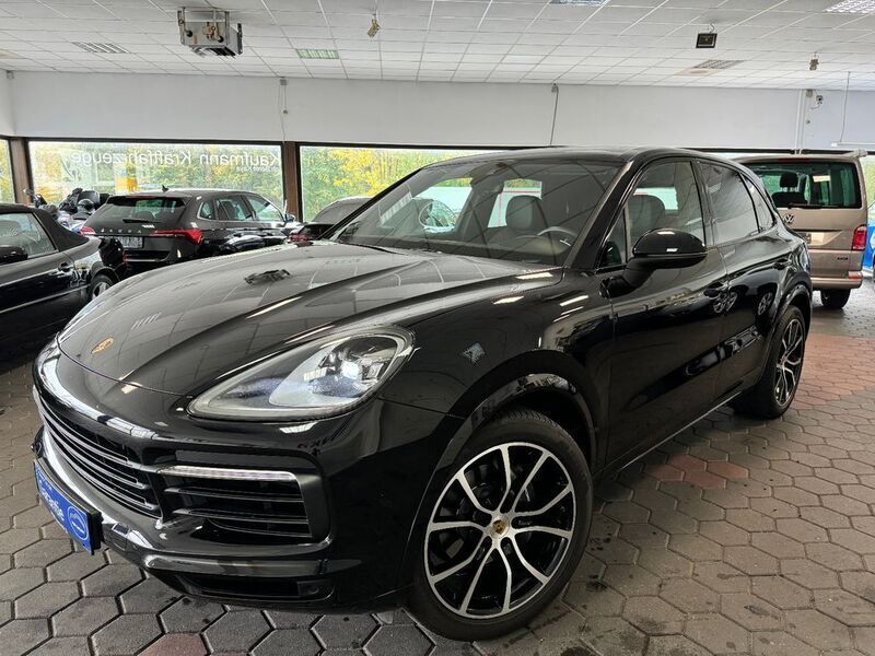 Schwarz Gebraucht 2018 Porsche Cayenne SUV | 65.950 € - Bild 1/4