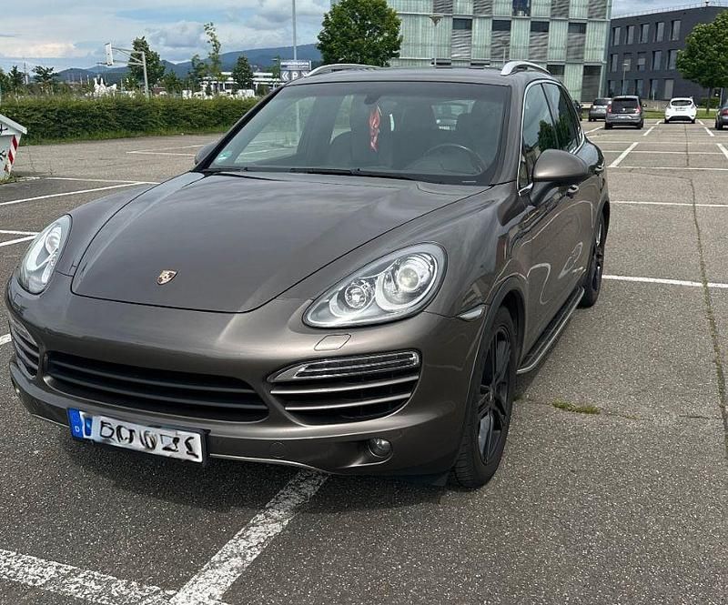 Gebraucht Porsche Cayenne 245 PS (180 kW) 2011 Braun SUV