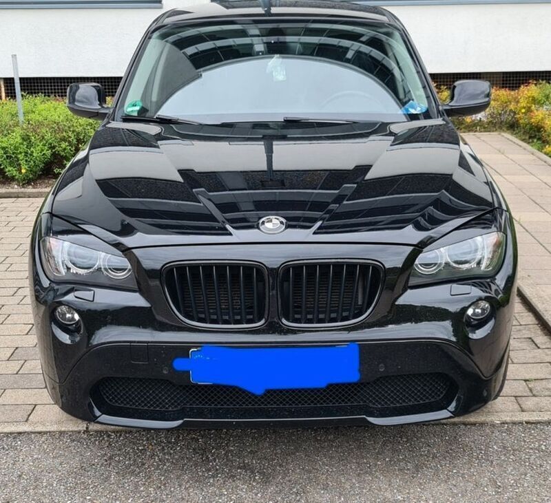 Schwarz Gebraucht 2010 BMW X1 SUV | 7.900 € (Etwas zu teuer) - Bild 1/4