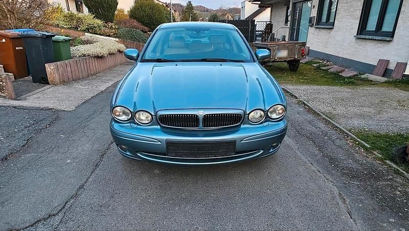 Gebraucht Jaguar X-type 156 PS (114 kW) 2003 Blau Limousine