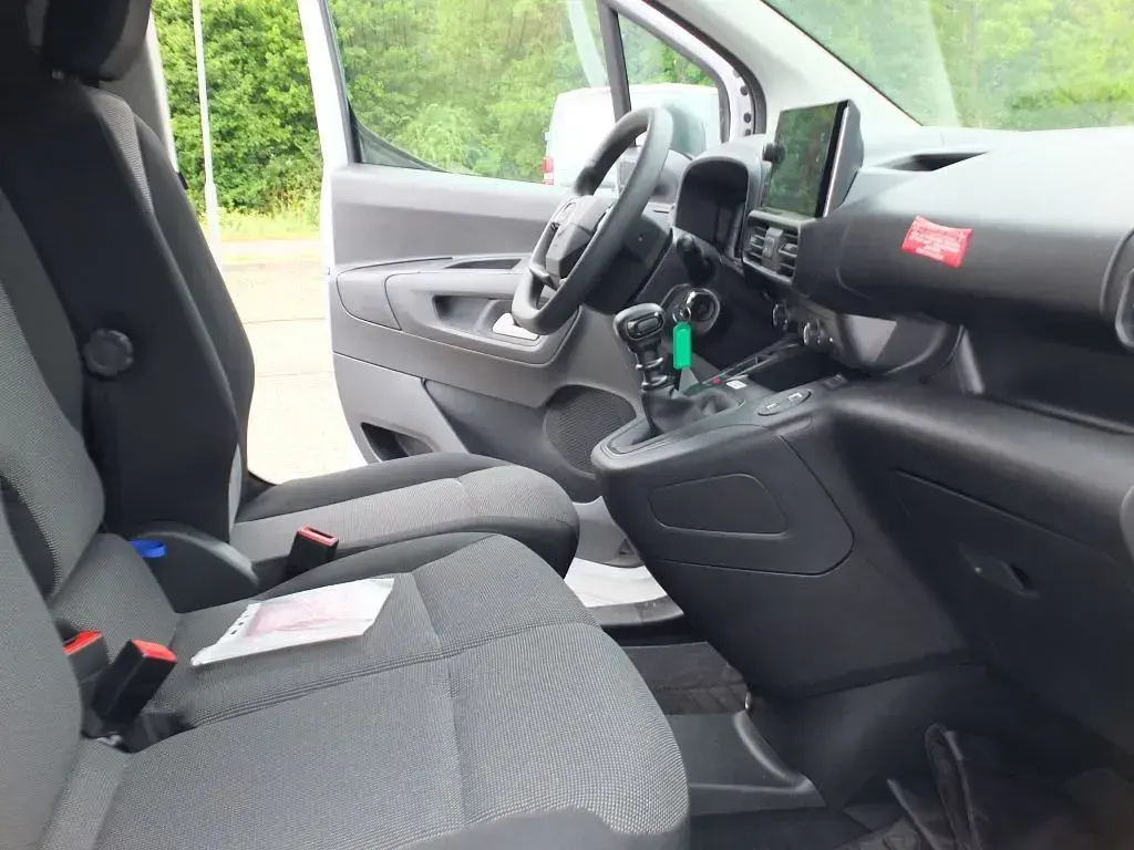Gebraucht Citroën Berlingo 102 PS (75 kW) 2026 Eisweiß Van / Kleinbus