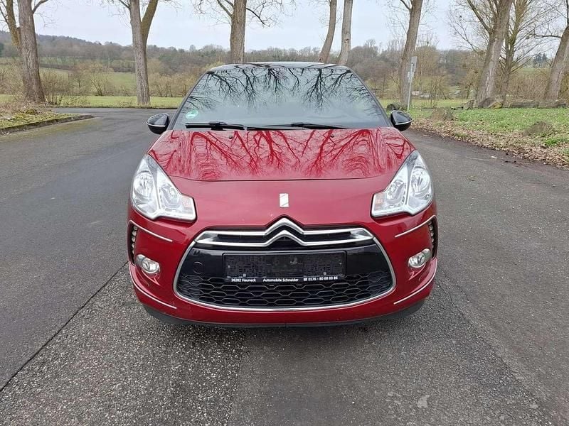 Gebraucht Citroën DS3 So Chic 120 PS (88 kW) 2011 Rot erythree+onyxschwarz Kleinwagen