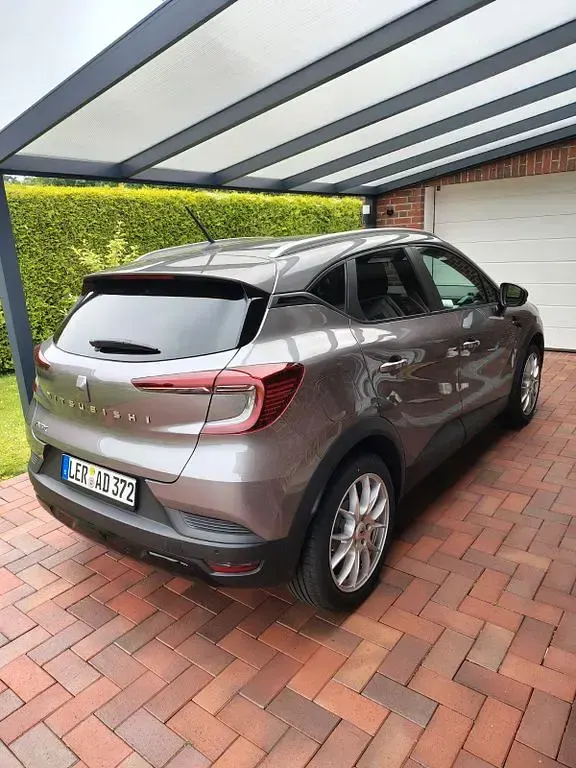 Gebraucht Mitsubishi ASX Plus 91 PS (66 kW) 2024 Grau SUV
