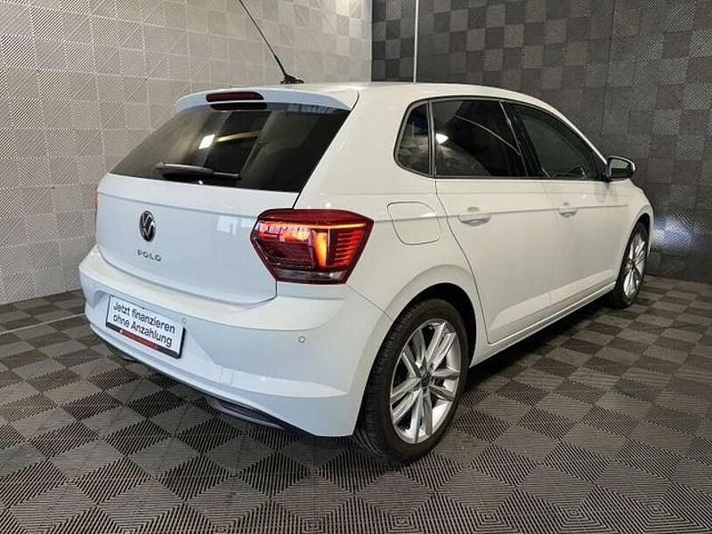 Gebraucht VW Polo Highline 95 PS (69 kW) 2021 Weiß Kleinwagen