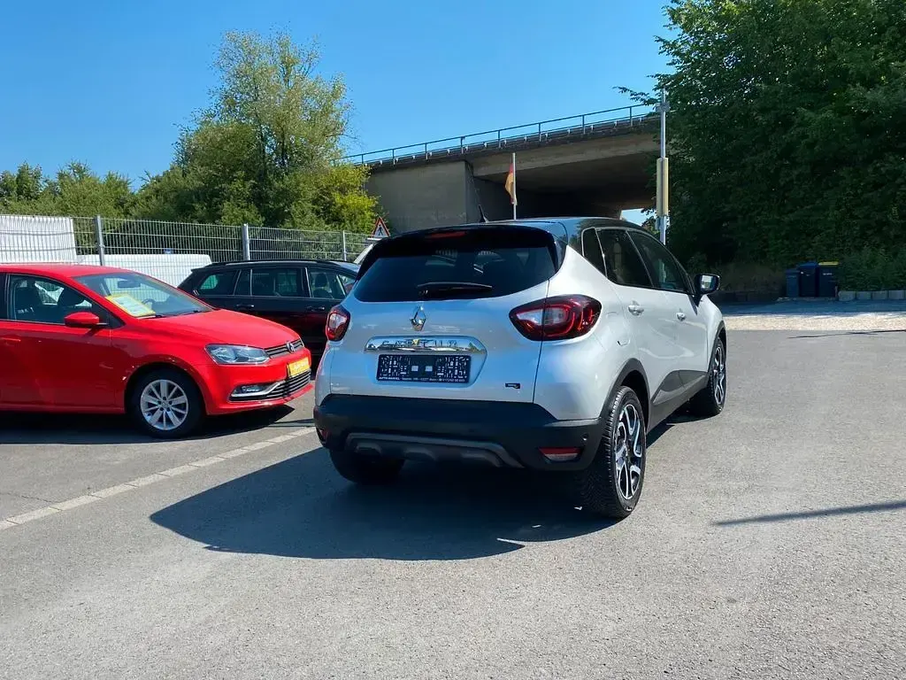 Gebraucht Renault Captur 150 PS (110 kW) 2019 Grau SUV