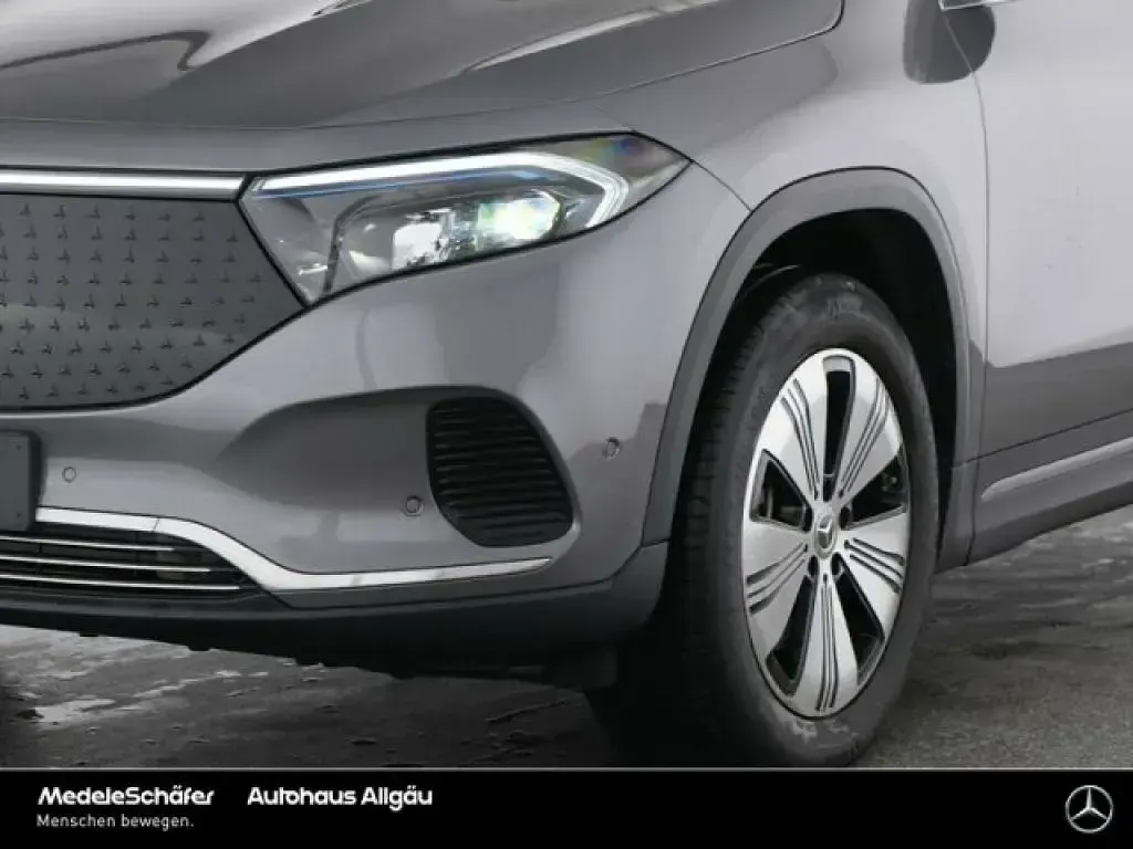Gebraucht Mercedes EQA300 167 kW (228 PS) 2025 lack mountaingrau (metallic) SUV