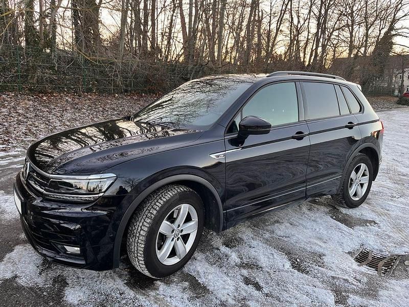 Gebraucht VW Tiguan Style 190 PS (139 kW) 2019 Schwarz SUV
