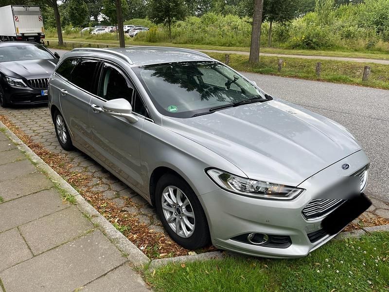 Silber Gebraucht 2017 Ford Mondeo Kombi | 12.000 € (Etwas zu teuer) - Bild 1/4