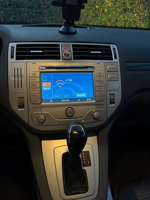 Gebraucht Ford Kuga Titanium 163 PS (119 kW) 2010 Weiß SUV