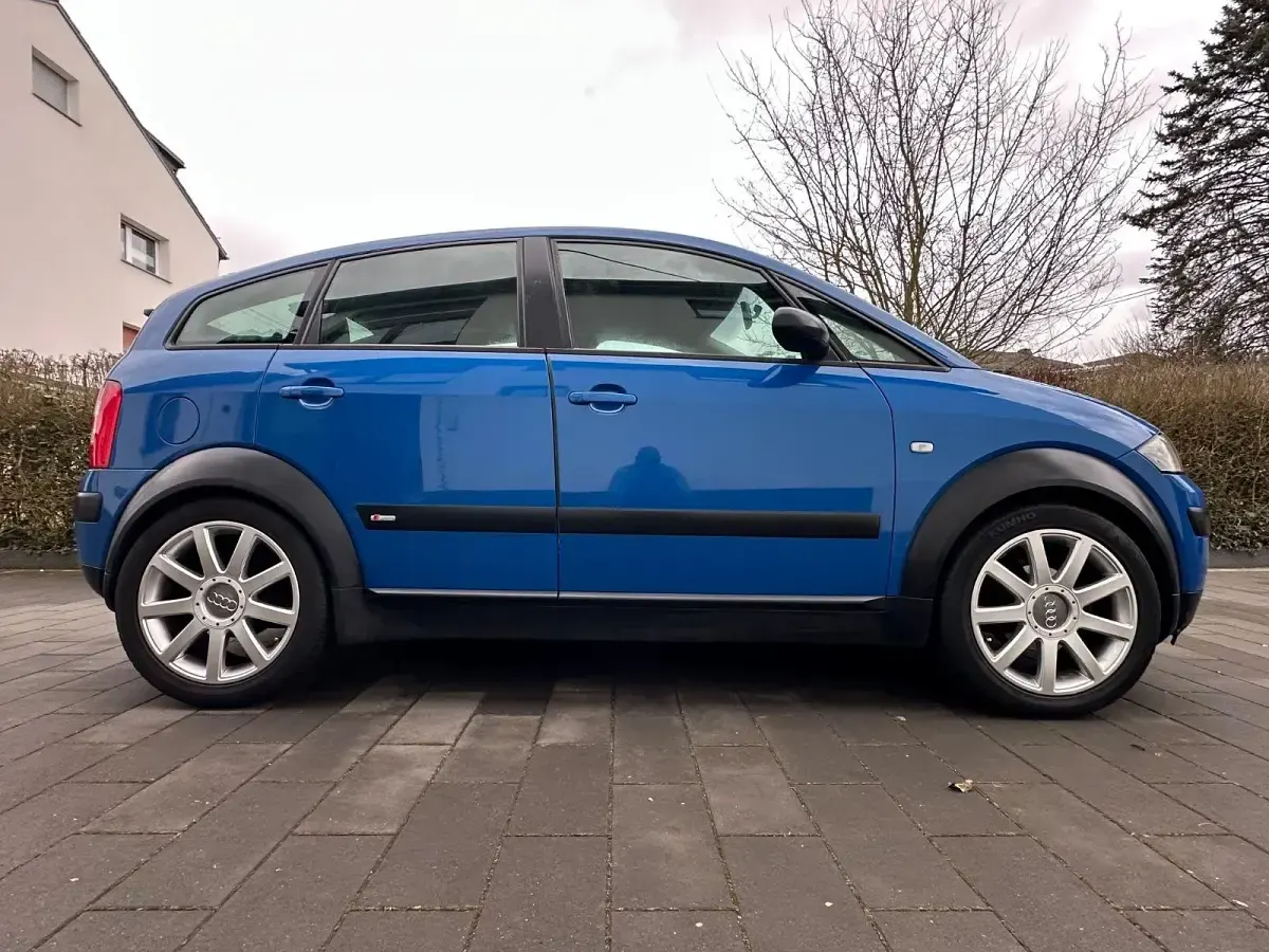 Gebraucht Audi A2 S-Line 75 PS (55 kW) 2003 Blau Kleinwagen