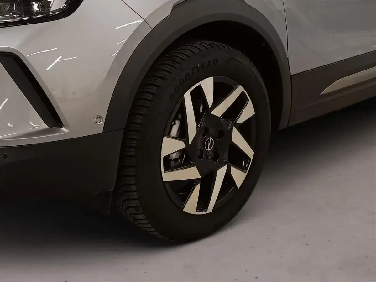 Second-hand Opel Mokka 136 CP (100 kW) 2024 Gri SUV