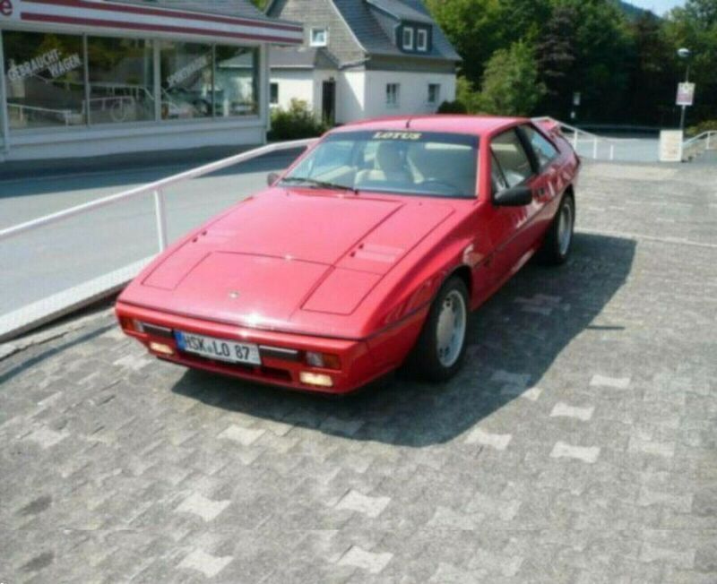 Rot Gebraucht 1988 Lotus Excel | 34.999 € - Bild 1/4