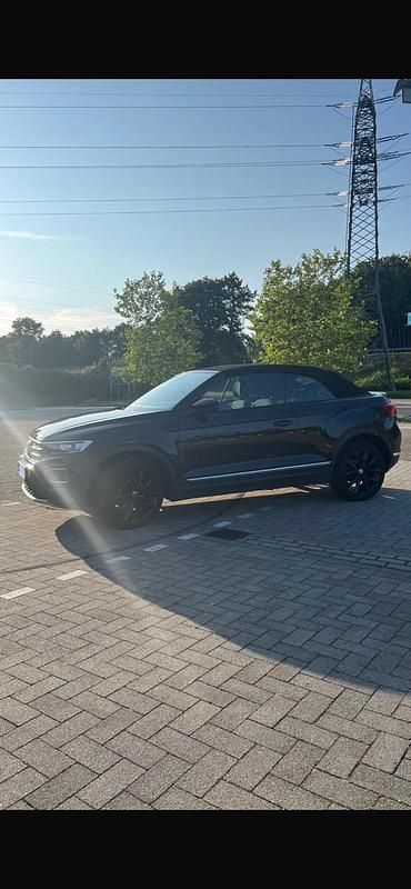 Gebraucht VW T-Roc Cabriolet 150 PS (110 kW) 2021 Schwarz Cabrio