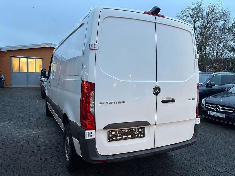 Gebraucht Mercedes Sprinter 143 PS (105 kW) 2020 Weiß Van