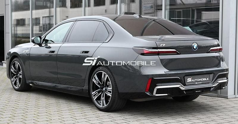 Gebraucht BMW i7 Performance 484 kW (659 PS) 2024 Grau Limousine