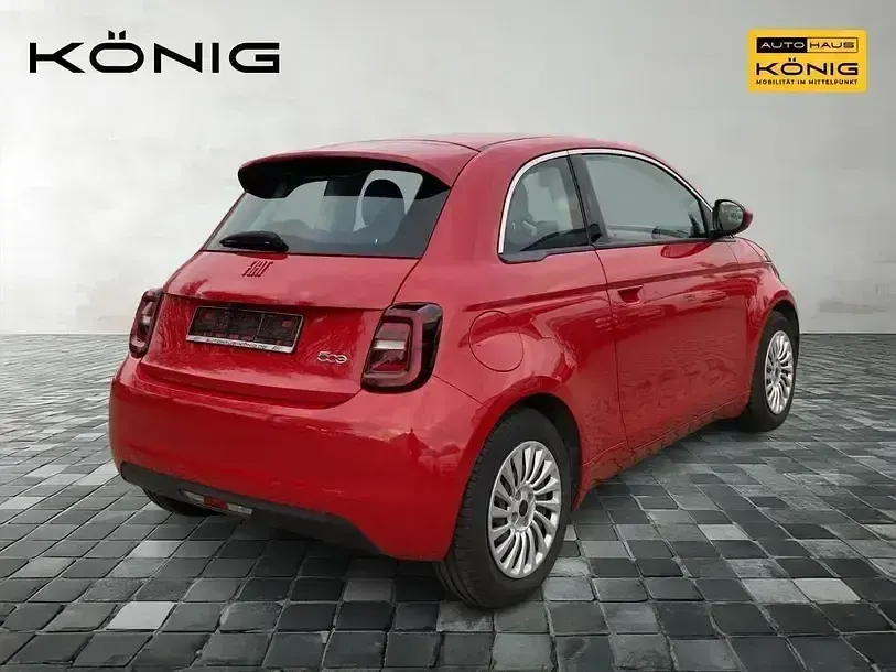 Gebraucht Fiat 500e Red 86 kW (118 PS) 2023 Rot Kleinwagen