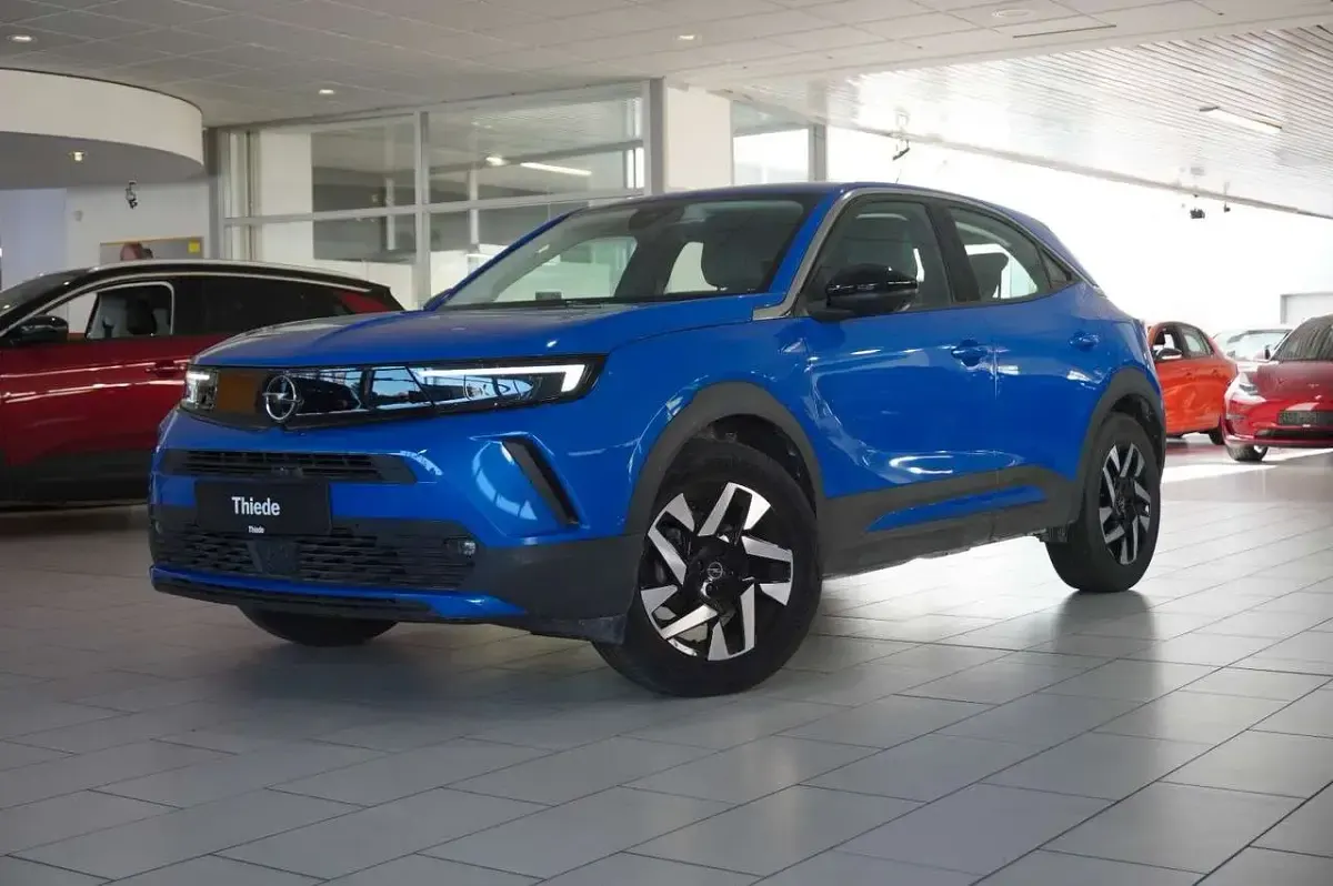 Gebraucht Opel Mokka Elegance 101 PS (74 kW) 2024 Vertigo blau metallic SUV