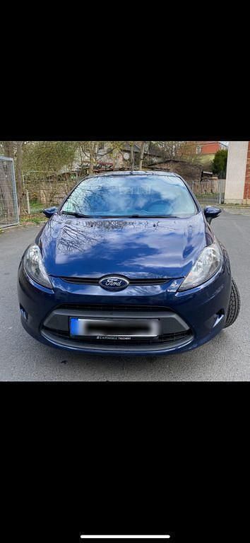 Blau Gebraucht 2011 Ford Fiesta Trend Kleinwagen | 3.950 € (Fairer Preis) - Bild 1/4