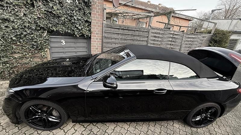 Gebraucht Mercedes E300 245 PS (180 kW) 2018 Schwarz Cabrio