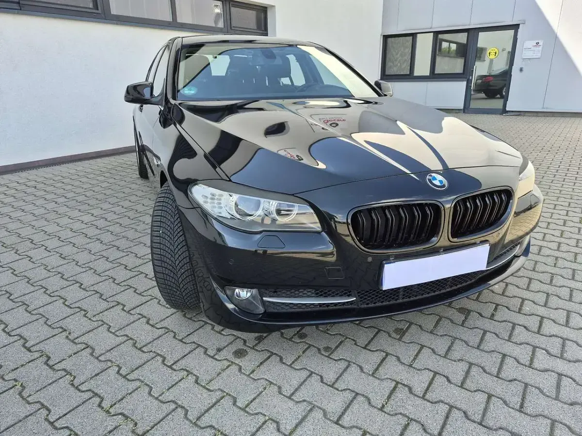 Gebraucht BMW 525 218 PS (160 kW) 2012 Schwarz Limousine