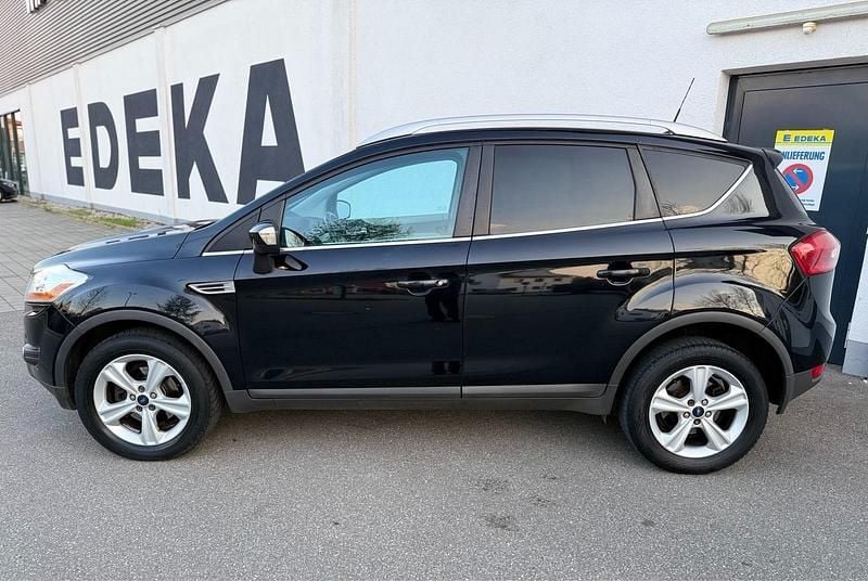 Używany Ford Kuga Individual 163 KM (119 kW) 2010 Czarny SUV