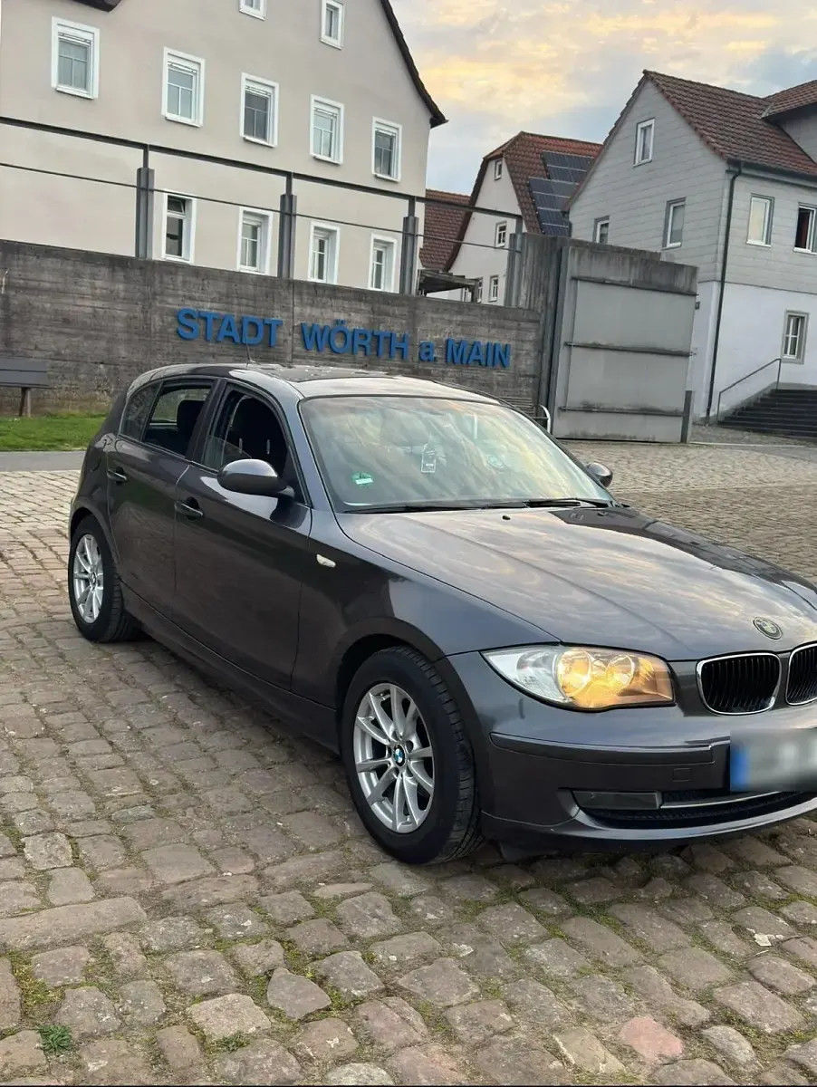 Gebraucht BMW 116 116 PS (85 kW) 2007 Grau Kleinwagen