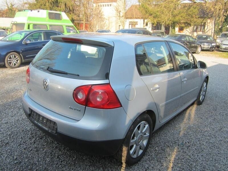 Gebraucht VW Golf IV Sportline 116 PS (85 kW) 2005 Silber Limousine