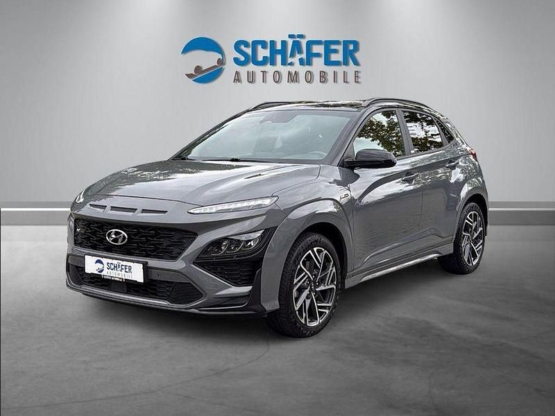 Grau Gebraucht 2021 Hyundai Kona N Line SUV | 18.450 € (Etwas zu teuer) - Bild 1/4