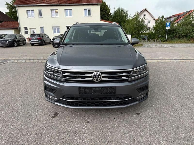 Gebraucht VW Tiguan Allspace Highline 239 PS (175 kW) 2018 Grau SUV