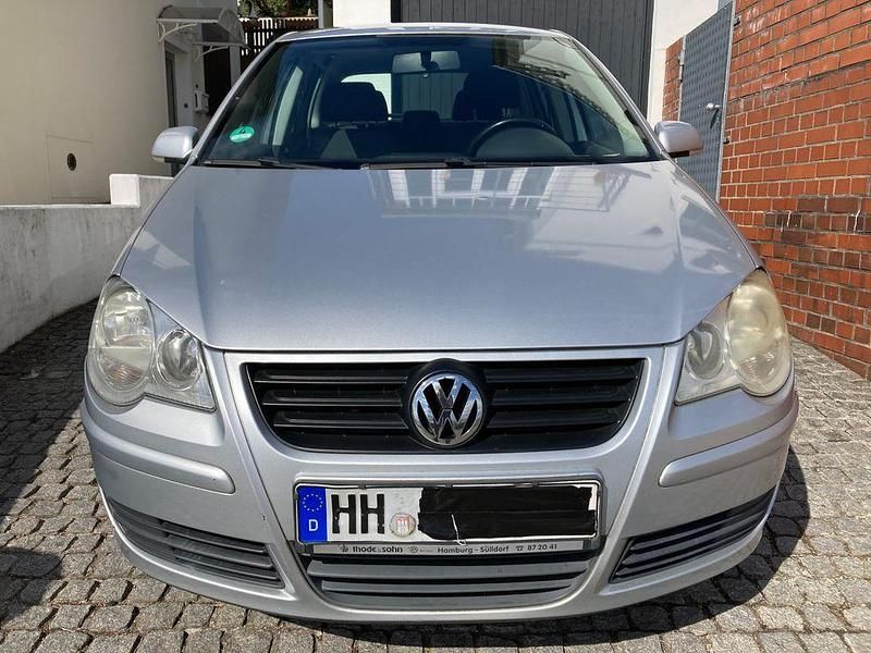Gebraucht VW Polo Trendline 69 PS (50 kW) 2009 Silber Kleinwagen
